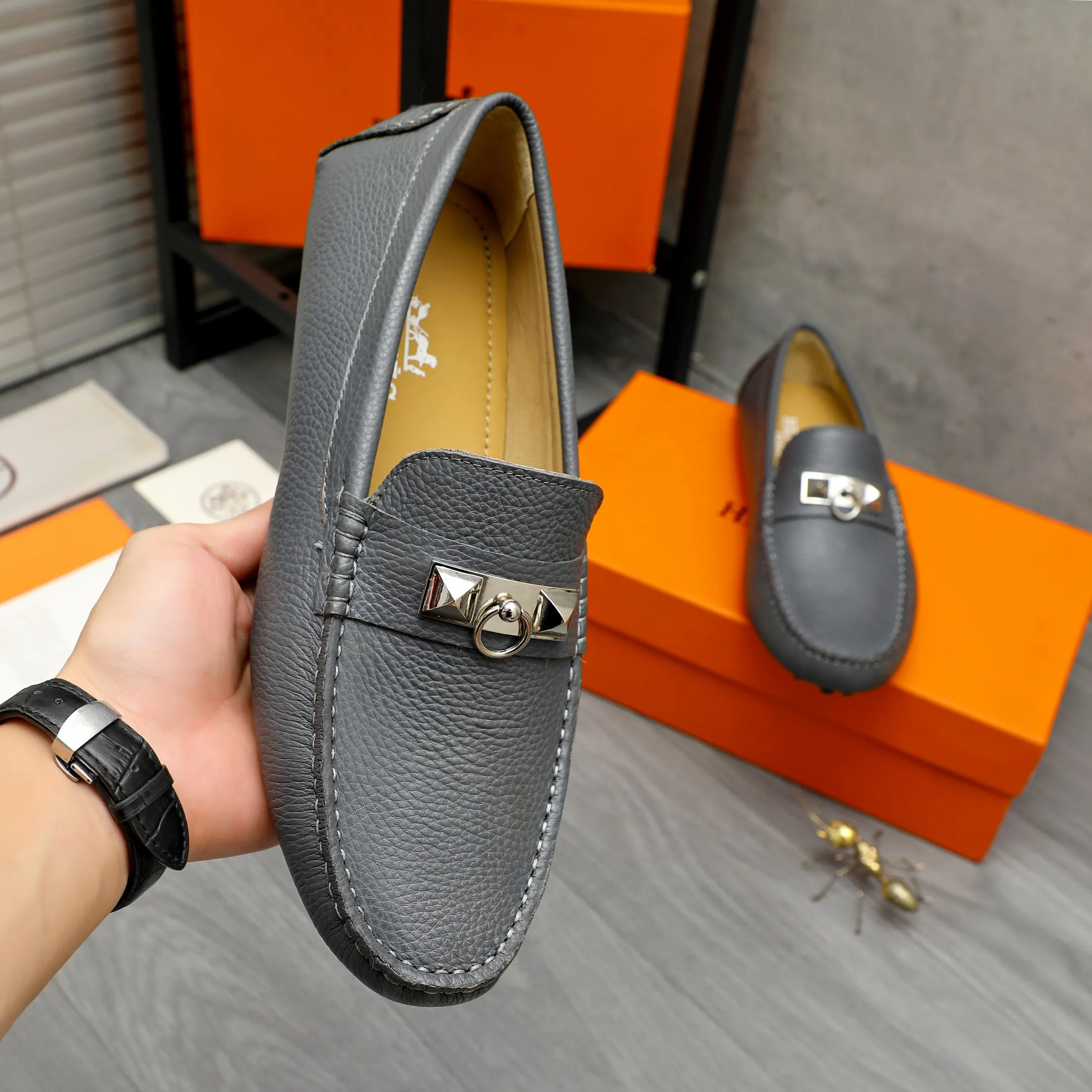 Men's shoes 💰420 Product trademark: HERMES "Hermes" casual slip-on shoes Regular size: 38-46 (45.46 custom-made, non-returnable) Product materials: Selected pebbled cowhide upper, sheepskin lining, non-slip bean outsole